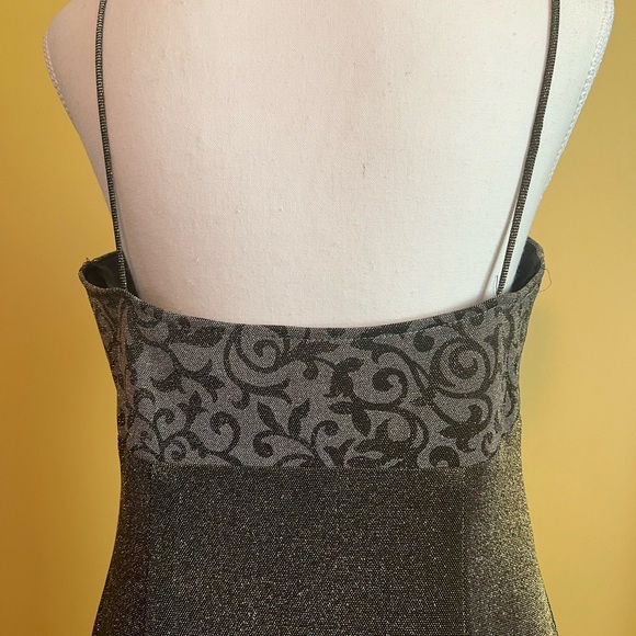 JS Collections floor-length dress-made in Canada - Picture 5 of 7